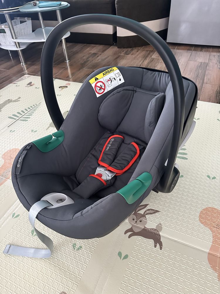 Бебешко кошче за кола Cybex Aton B2 с адаптори