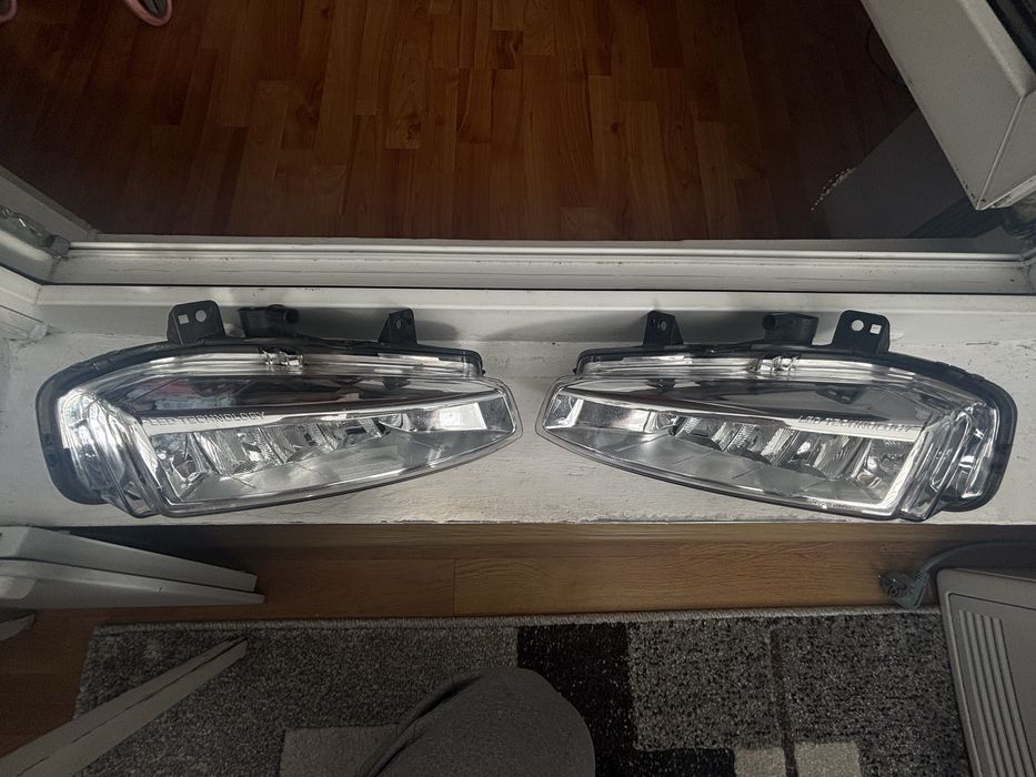 Proiectoare ceata LED Land Rover Discovery Sport L550