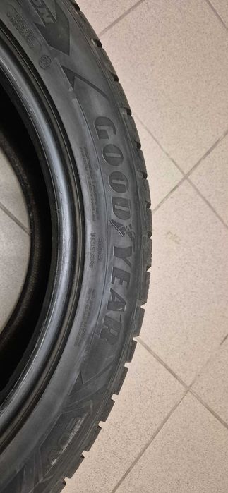 4 бр. зимни гуми Good Year Ultra Grip 275/45/20