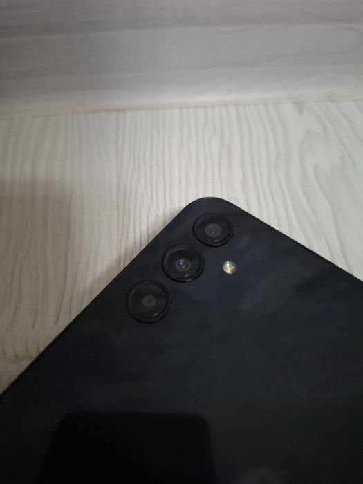 Samsung A24 6ram 128 rom birinchi qolman narxi taqgani shu