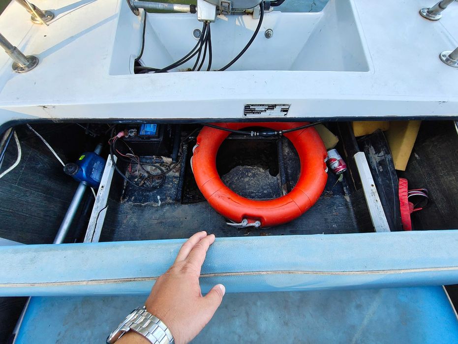 Barca Rebel 4m + motor Honda 40CP