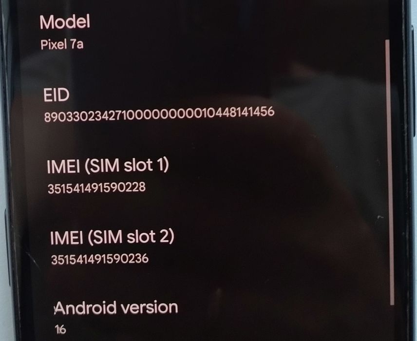 Vând Google Pixel 7a, cu ceva defecte