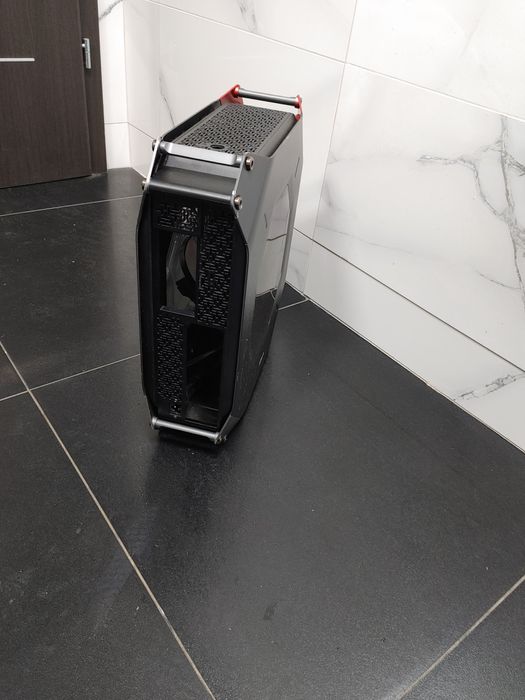 Carcasa itx Gaming ASRock M8 BMW Display OLED Model rar găsit SFX PSU