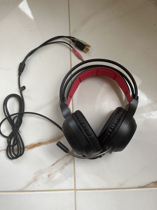 Гейминг жични слушалки с микрофон