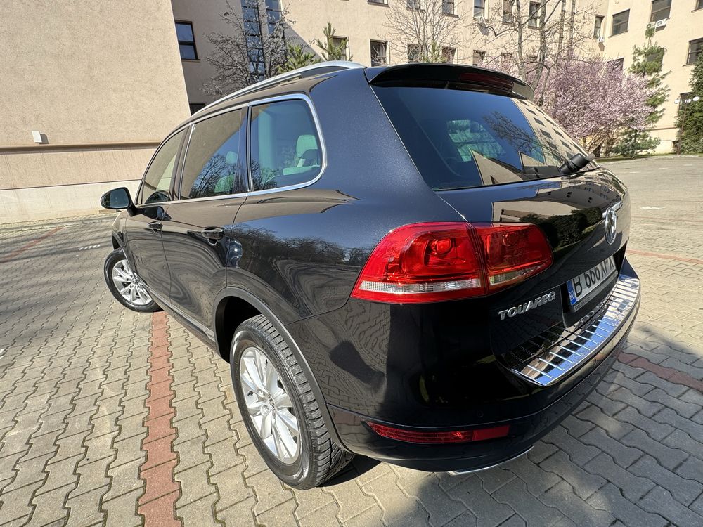 Vand Volkswagen Touareg 2014 3.0 diesel 245cai automata 4x4 piele bej