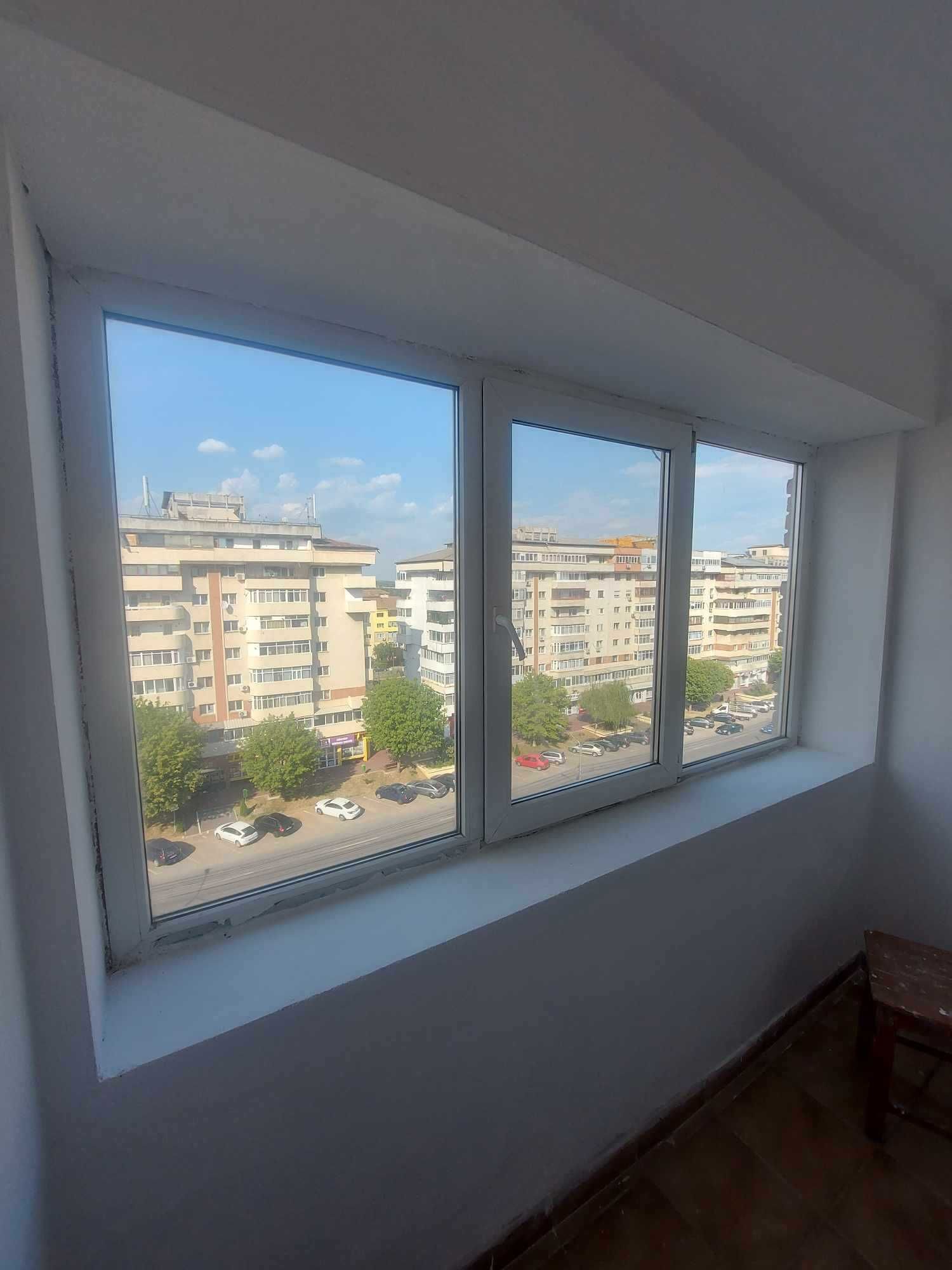 Apartament cu 3 camere, decomandat, 70 mp, Targoviste, Calea Bucuresti