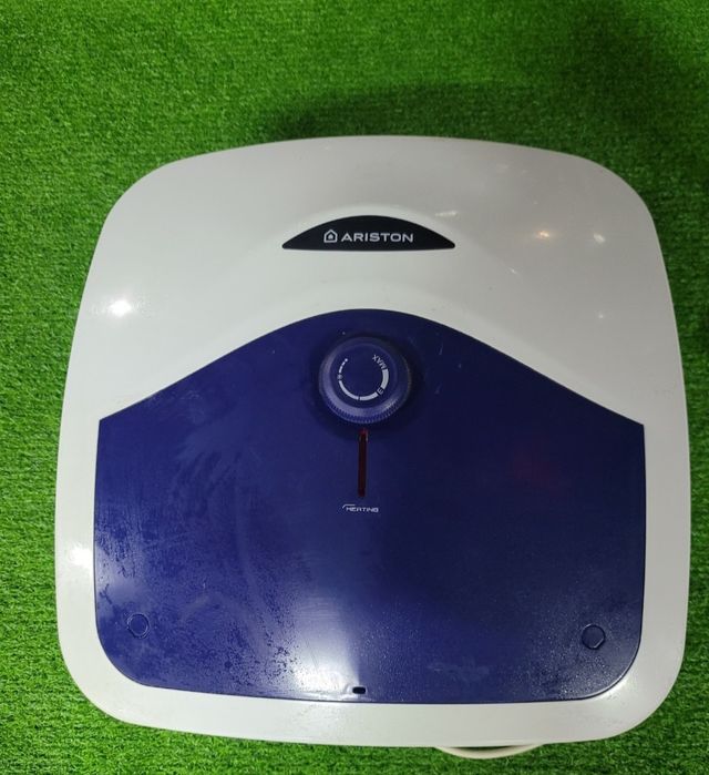 Водонагреватель Ariston