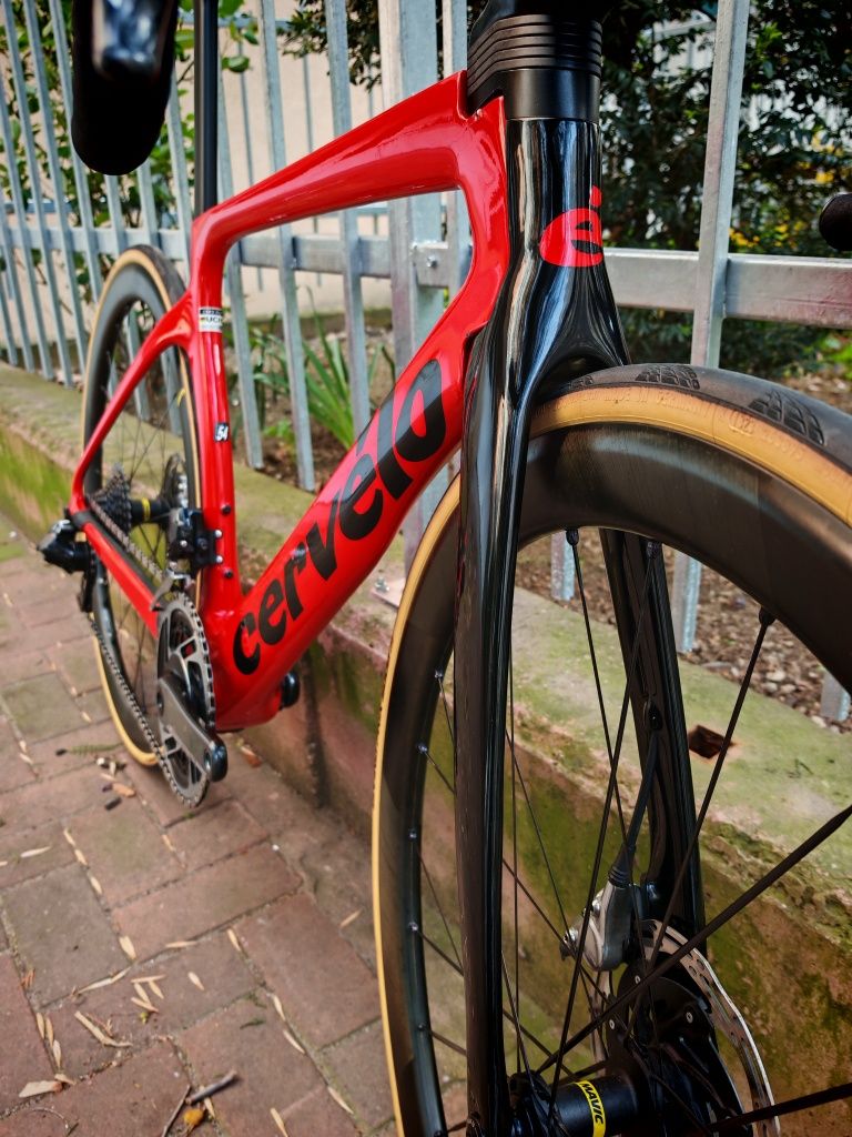 Bicicleta cursiera carbon Cervelo S5 Sram Red M/54 stare Foarte bună