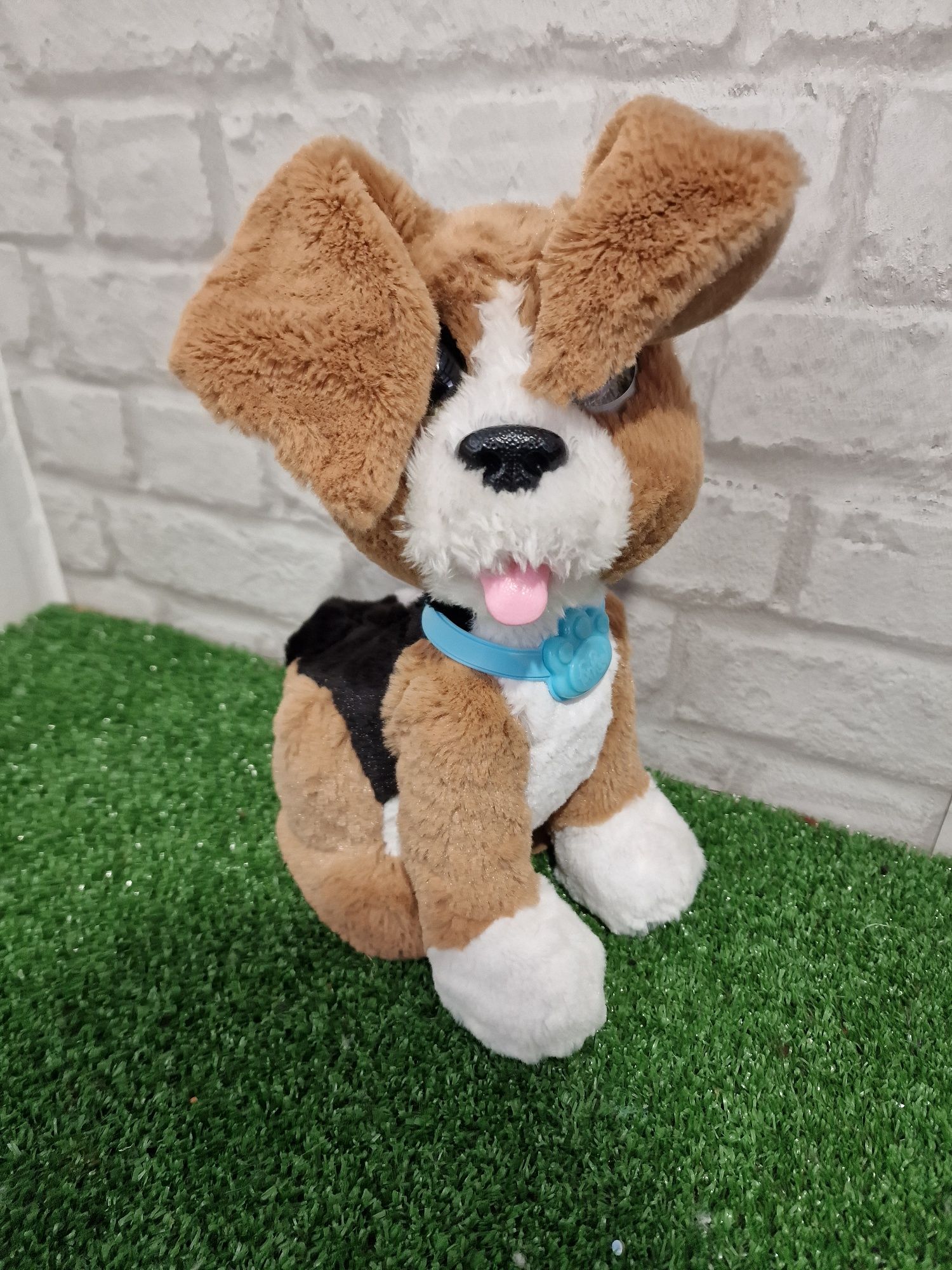 куче    FurReal Friends