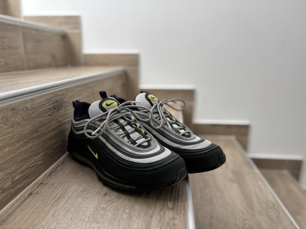Продавам Nike Airmax 97