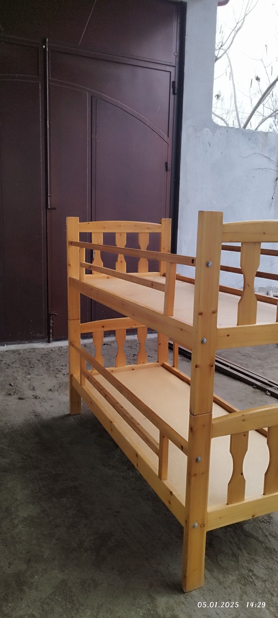 Детские крават сотилади