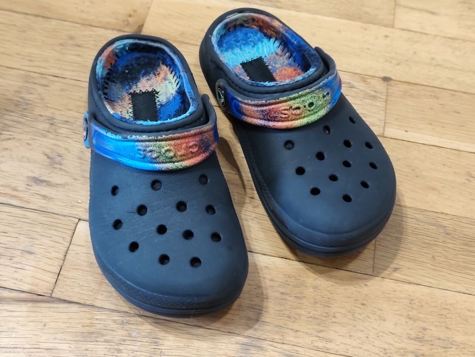 Crocs черни подплатени пантофи размер 32.5