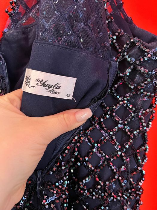 Официална рокля с камъни