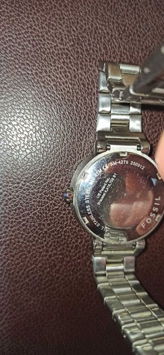 часовници Fossil-40 лв, Laura Torelli-40 лв Dreimaster-40 лв /но