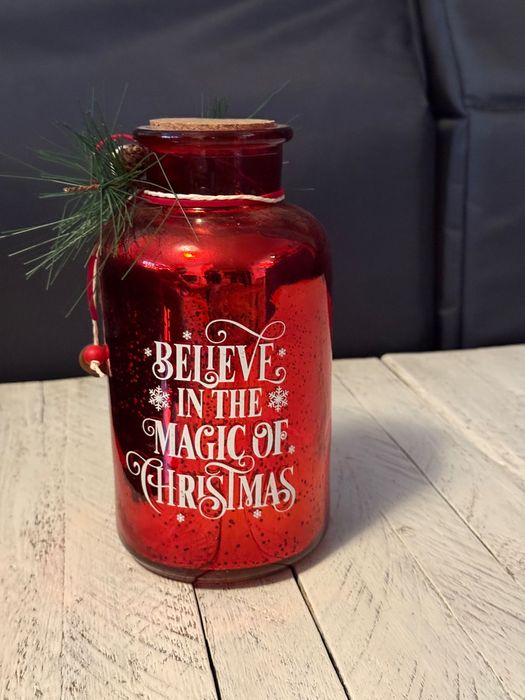 Bradut si decorațiuni de Crăciun