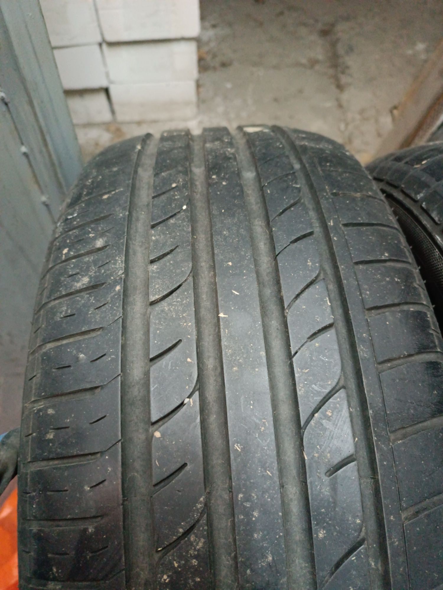 Goodride 215/50/17 2бр