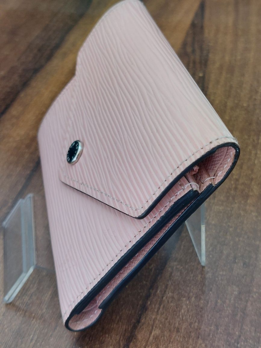 Оригинално Louis Vuitton Rose Ballerine Victorine Wallet