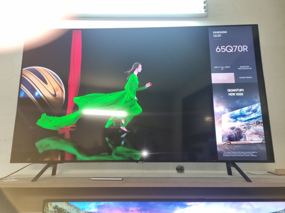 Телевизор 65 инча SAMSUNG