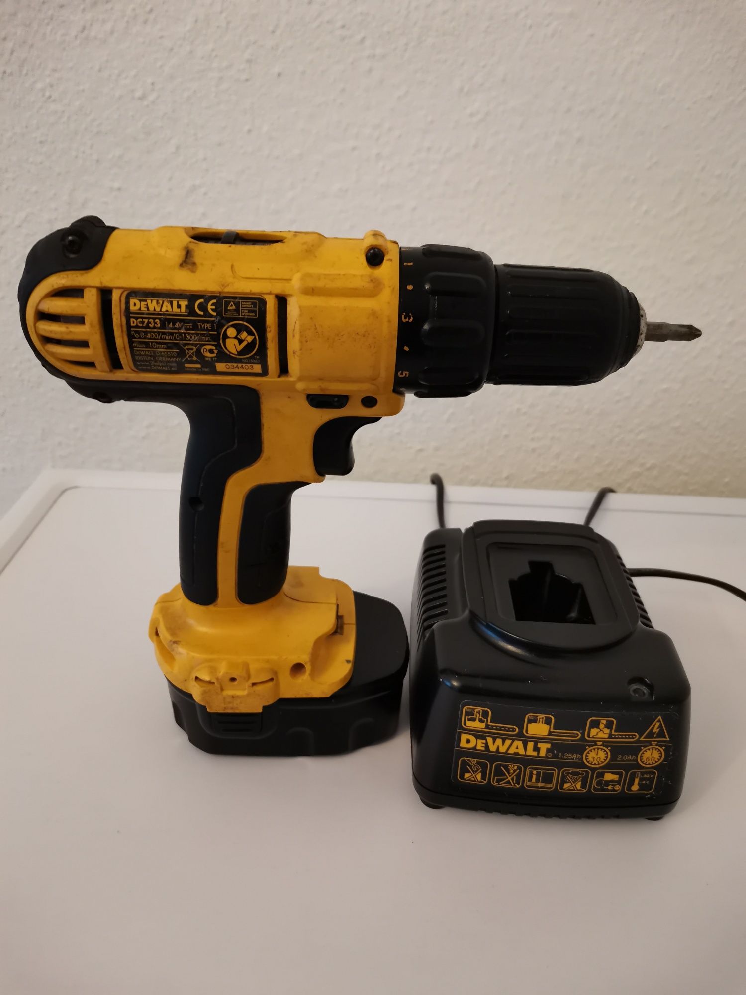 Autofiletanta DeWalt.