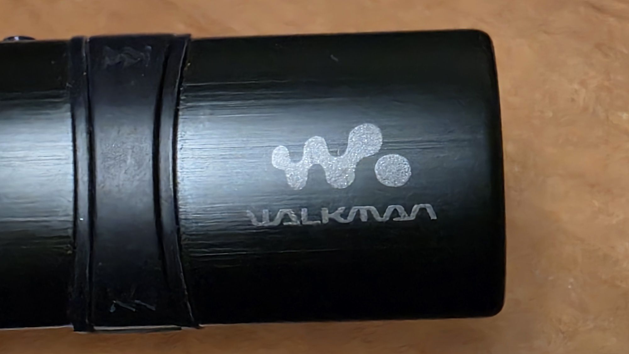 Sony mp3 Walkman 4 gb с EKG слушалки
