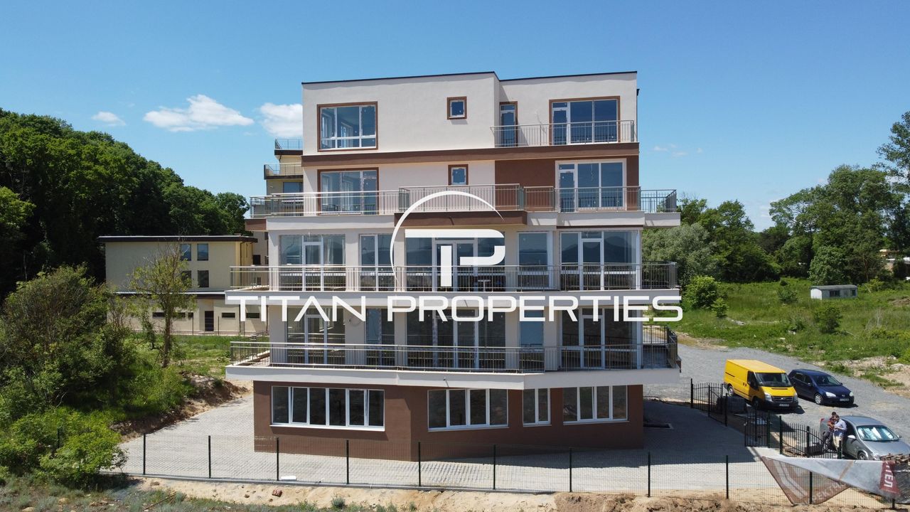 Продава се Едностаен апартамент в Приморско - 57 кв.м за 1525 €/кв.м - Снимка #1