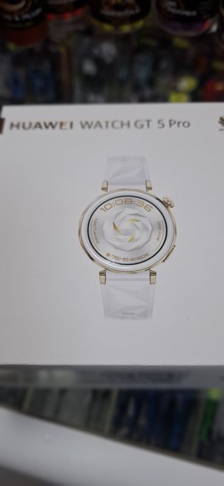 Смарт часовник Huawei WATCH GT 5 PRO бял 42mm
