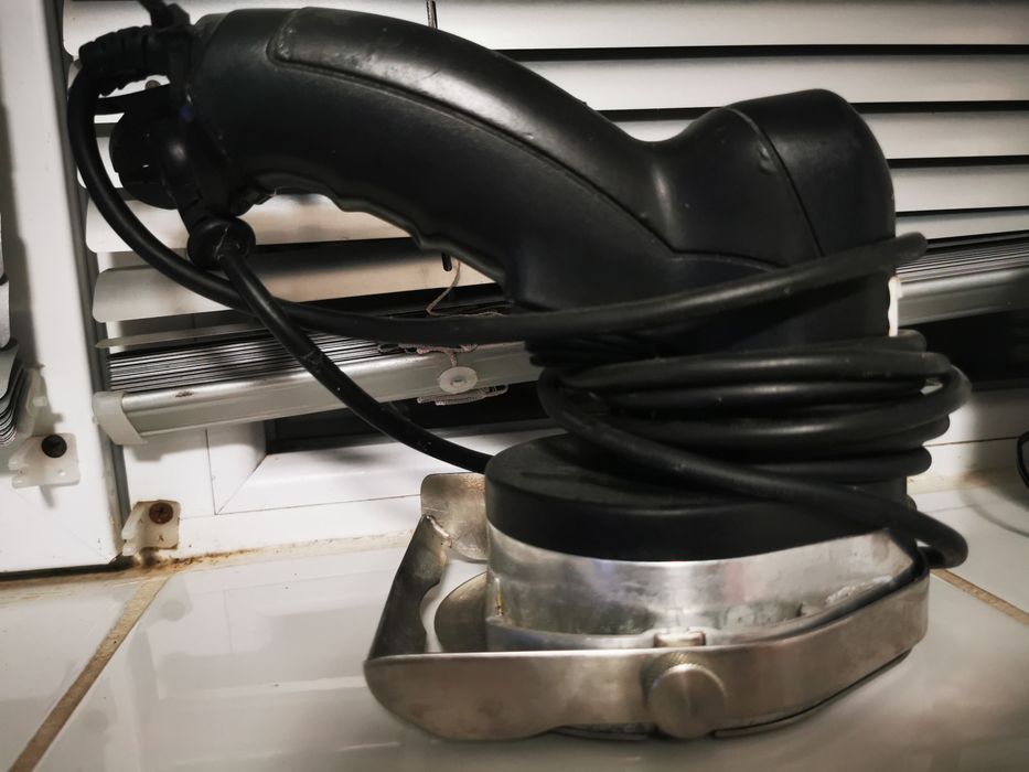 Електрически нож за дюнер