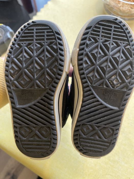 Зара 28 номер,кецове Converse 22 номер,Nike Court 22 р-р