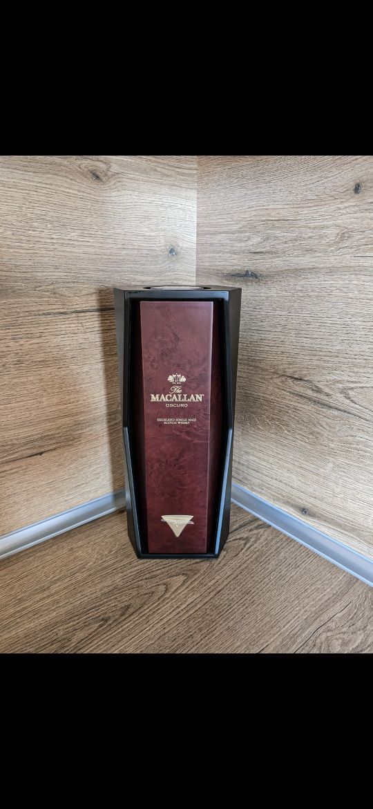 Празна кутия от Macallan уиски