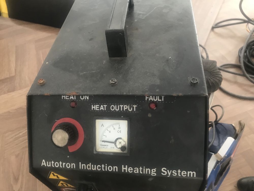 sistem de încălzire prin inducție  pentru repararea coliziun