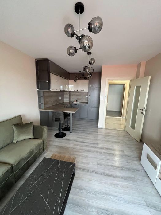 Дава се под наем Двустаен апартамент в Пловдив, Тракия - 72 кв.м за 448.8 € - Снимка #1