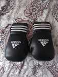 Vând mănuși pentru box adidas