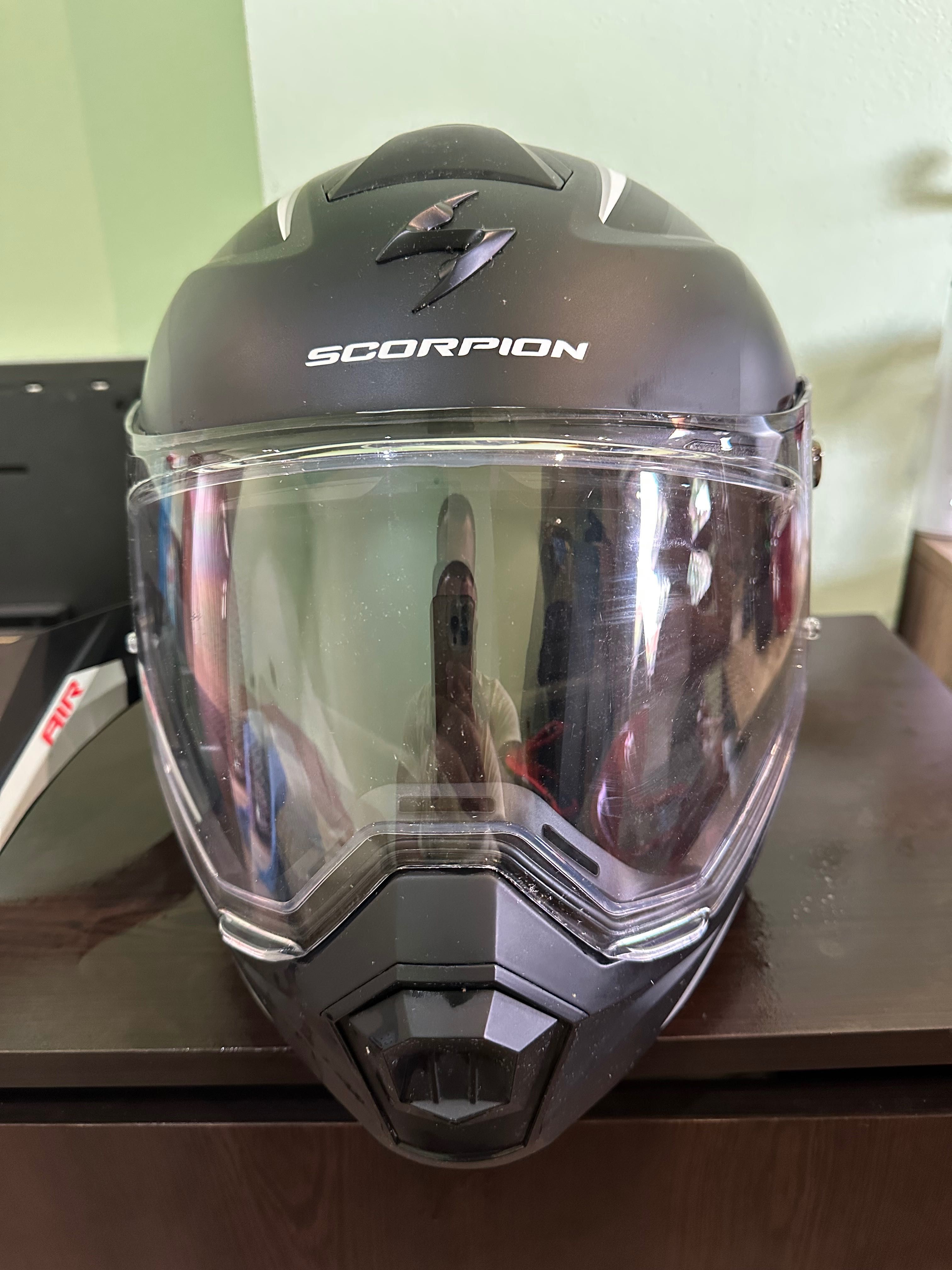 Каска Scorpion Exo ADX-1