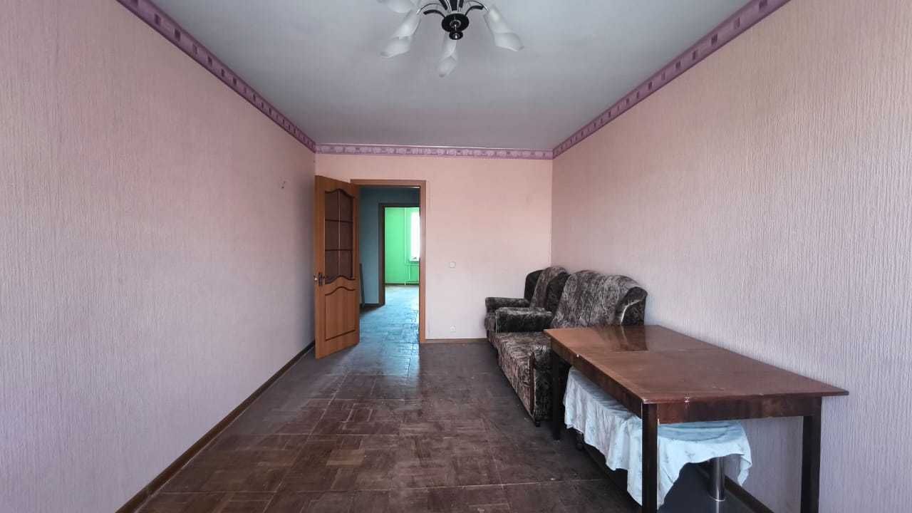 Продаю 2х комнатную квартиру в 6 мкр (район ТД Байтерек)