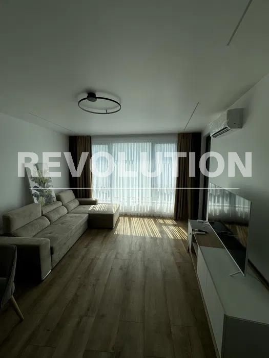 Дава се под наем Двустаен апартамент в Варна, Бриз - 75 кв.м за 950 € - Снимка #1