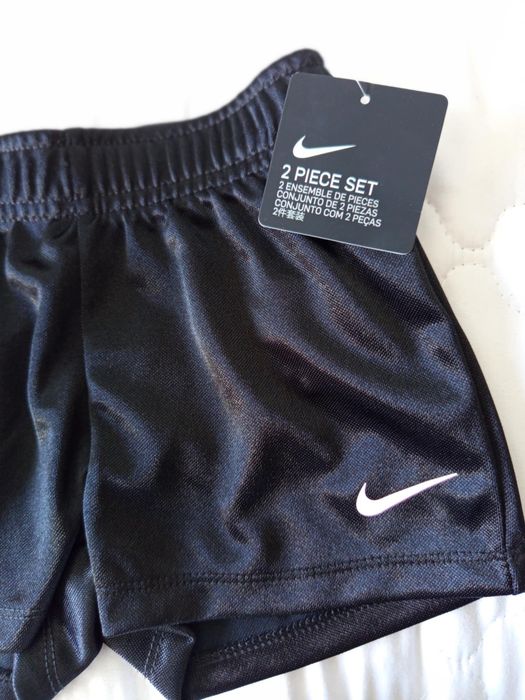 Nike оригинален сет от две части за момиченце 18 месеца