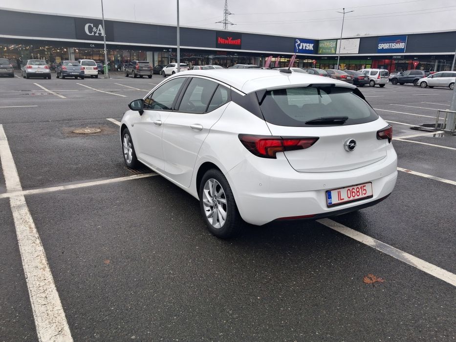 Opel  astra k.  2021