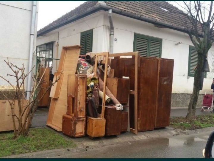 Debarasăm mobilier vechii,moloz,deșeuri,haine,etc.Asigurăm manipularea