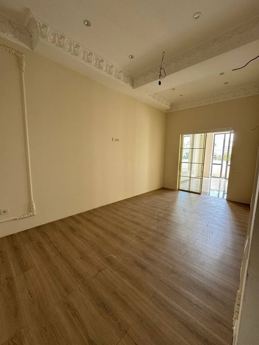 Kvartira продается 3/2/7 на жк Abu Dabi