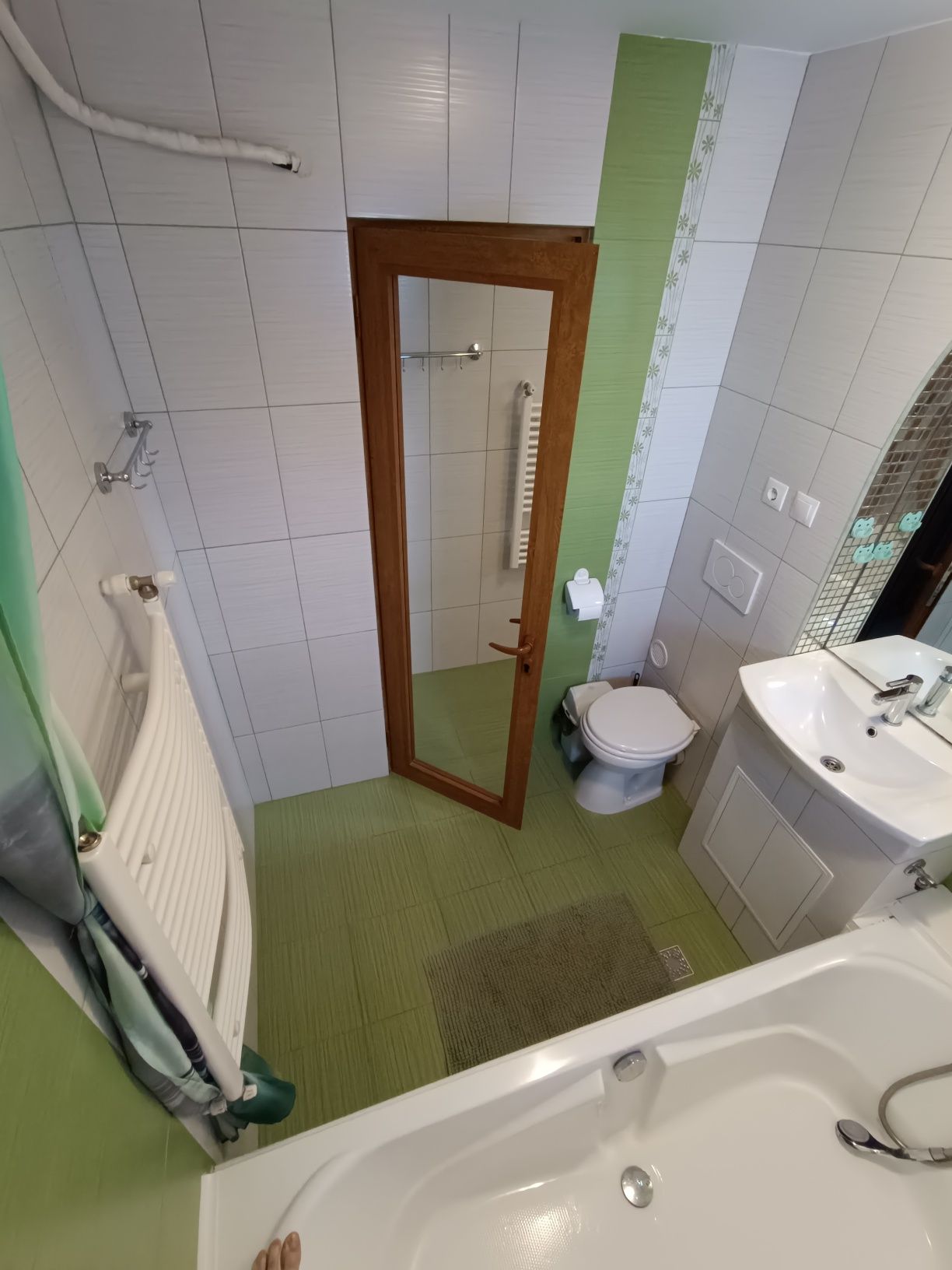 Vând apartament 2 camere complet renovat și utilat