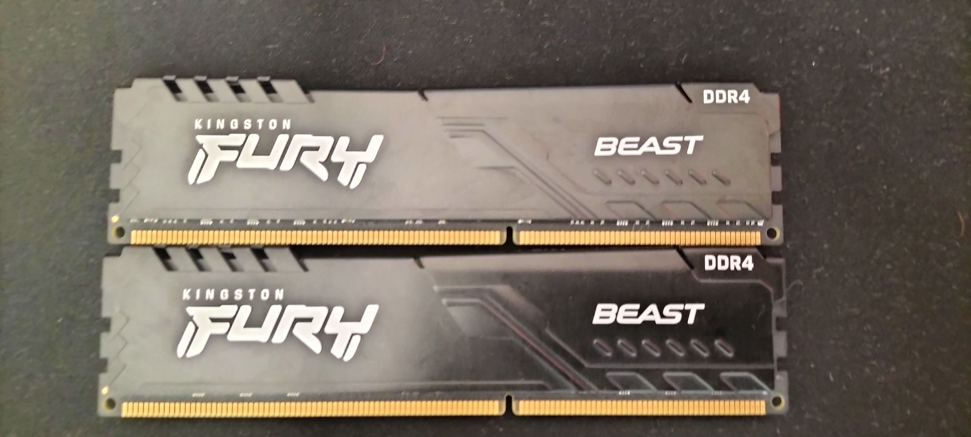 Оперативная память Ddr3 ,2 плашки по 8 Гб