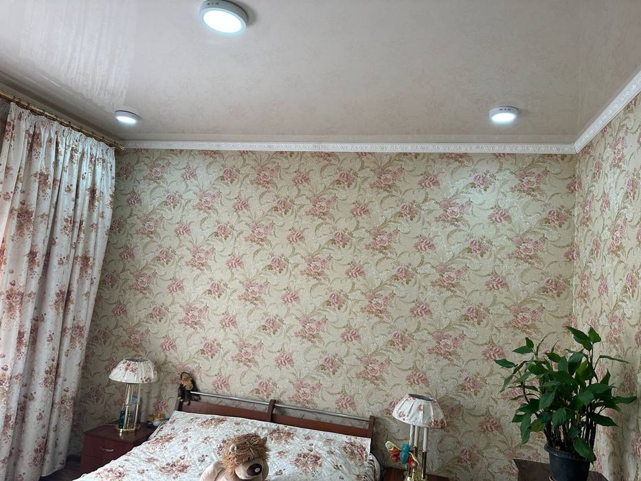 Дом у парка Фуркат. 3.5 сотки 6 комнат.  Ремонт, бассейн, Баня.