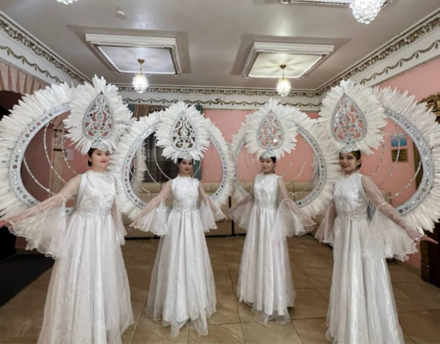 Танцевальный костюм