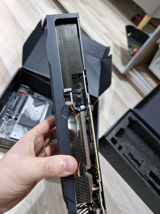 Placa video gigabyte geforce rtx 4070 super windforce3 oc