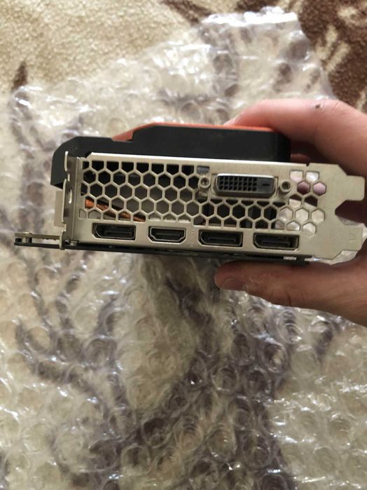 Nvidia GTX 1070 Ti Gainward Phoenix