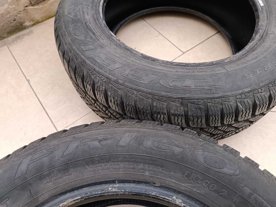 4 Зимни гуми 195 65 15; 7mm+; DEBICA FRIGO 2; Стари, но с мек грайфер.
