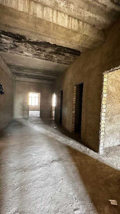 4хонали коробка уй сотилади