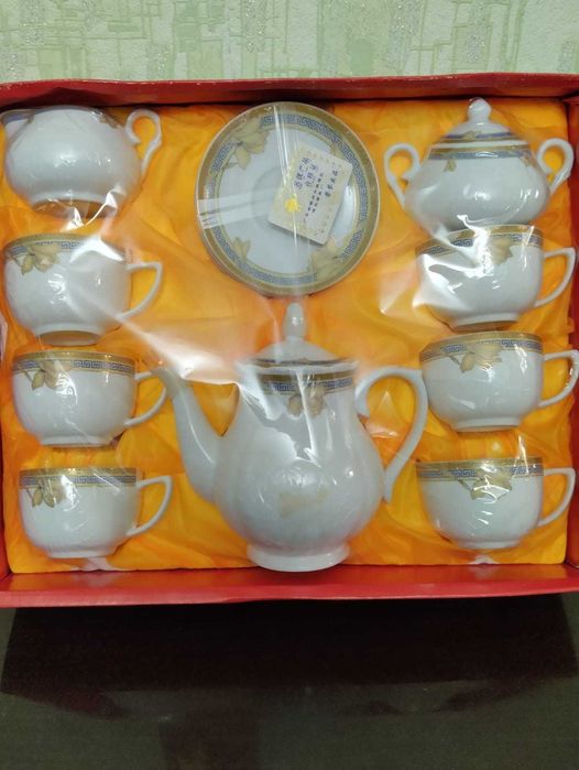 Продам сервиз чайный