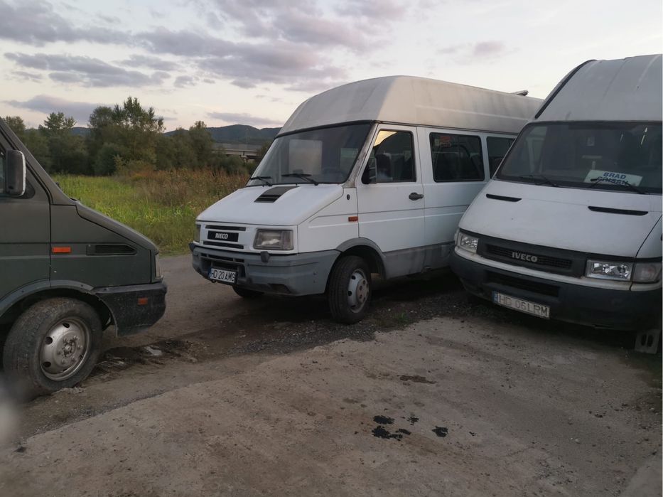 Dezmembrez Iveco Daily