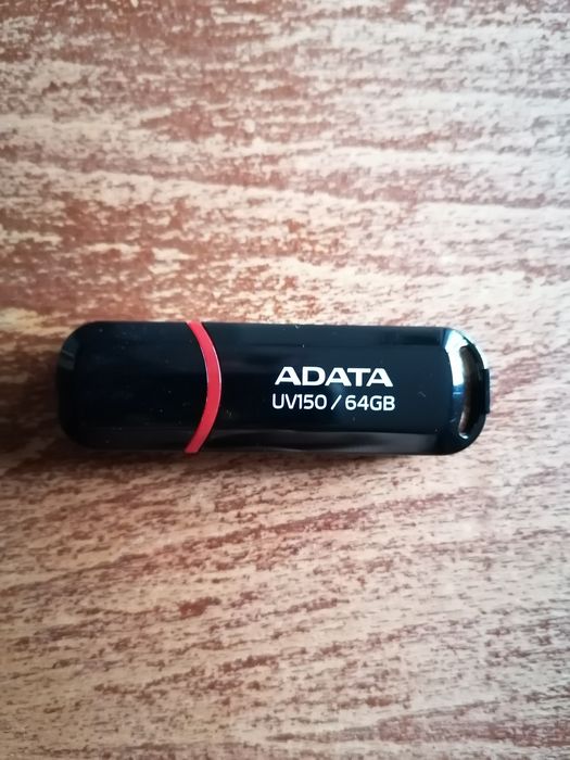 Adata 64 GB UV 150 3.2 USB Flash & Adata 32 GB SDMI+ADAP UHS-I CL10